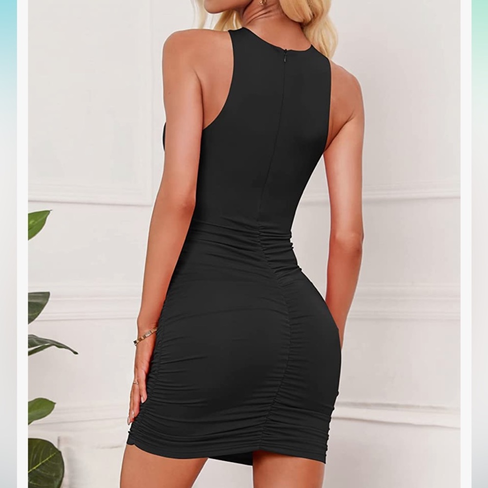 Bodycon Ruched Dress NWT - Picture 4 of 4